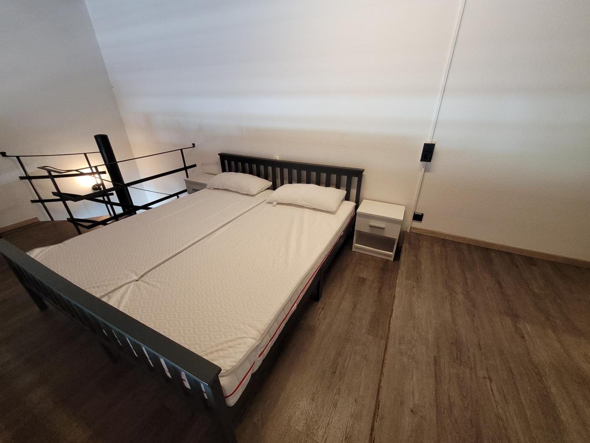 Arnold Apartment